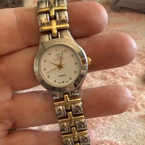 Designer Two-Tone Women's Quartz Watch in White and Gold